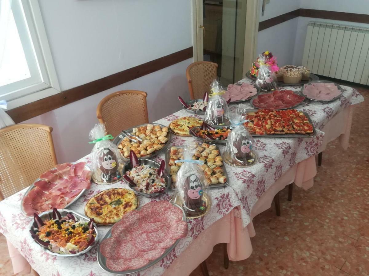 Hotel Olimpia Алассио Экстерьер фото