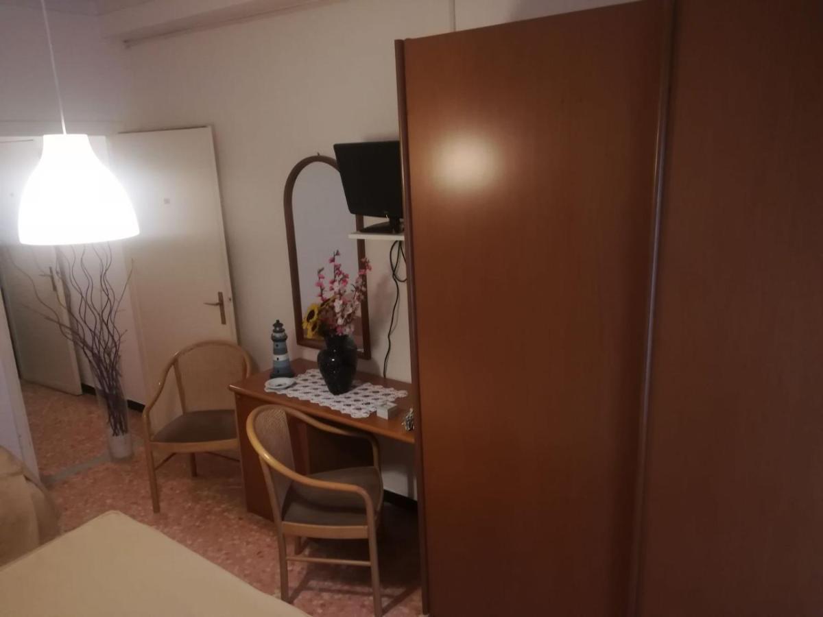 Hotel Olimpia Алассио Номер фото